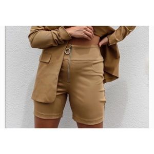 NWT Danielle Bernstein Zip Bike Shorts